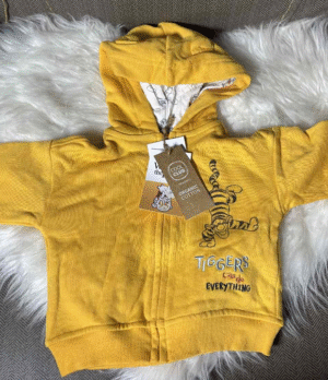 Winnie the Pooh boy pullover 1-2 years